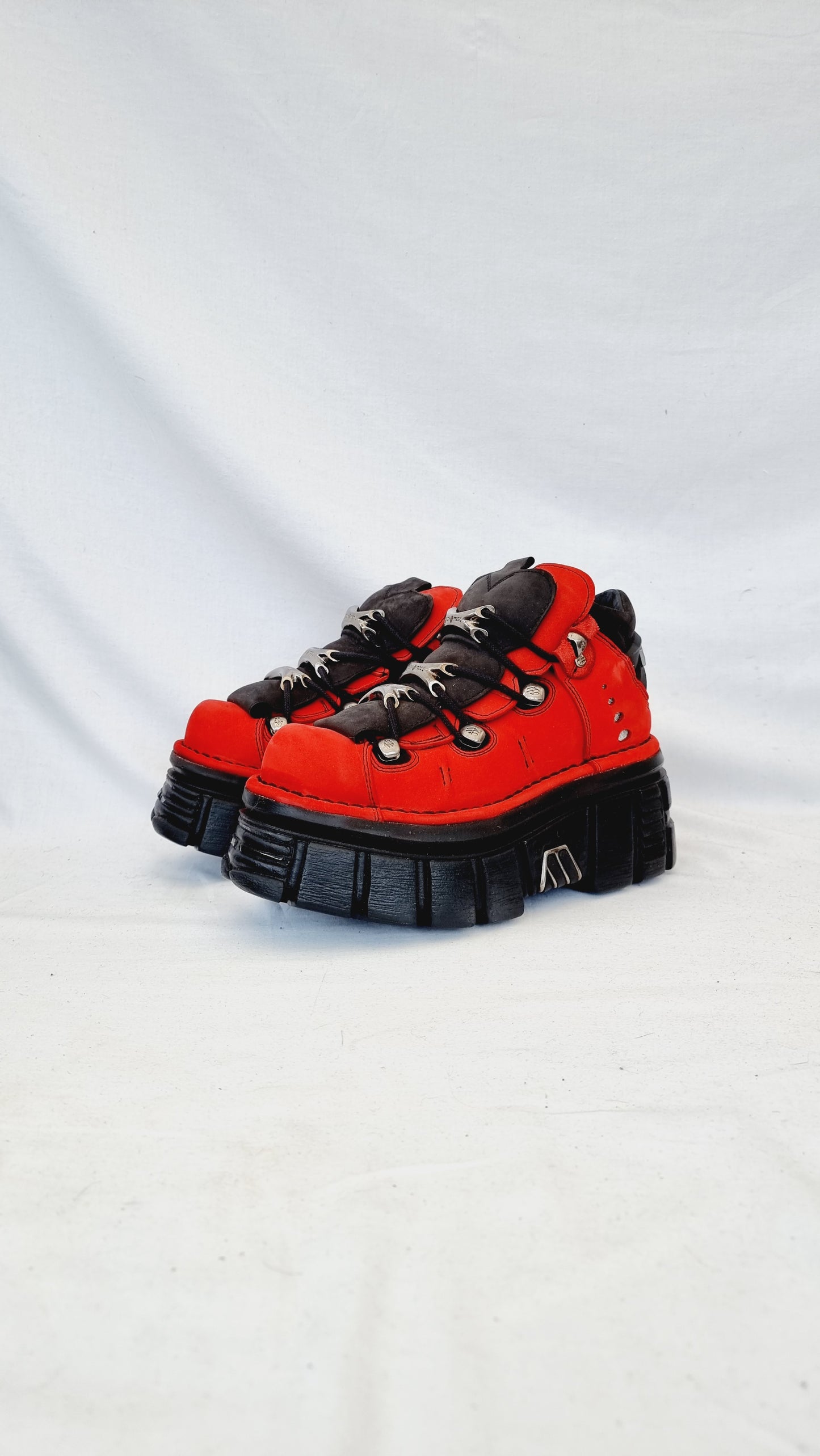 EU 37 / UK 4 New Rock Boots