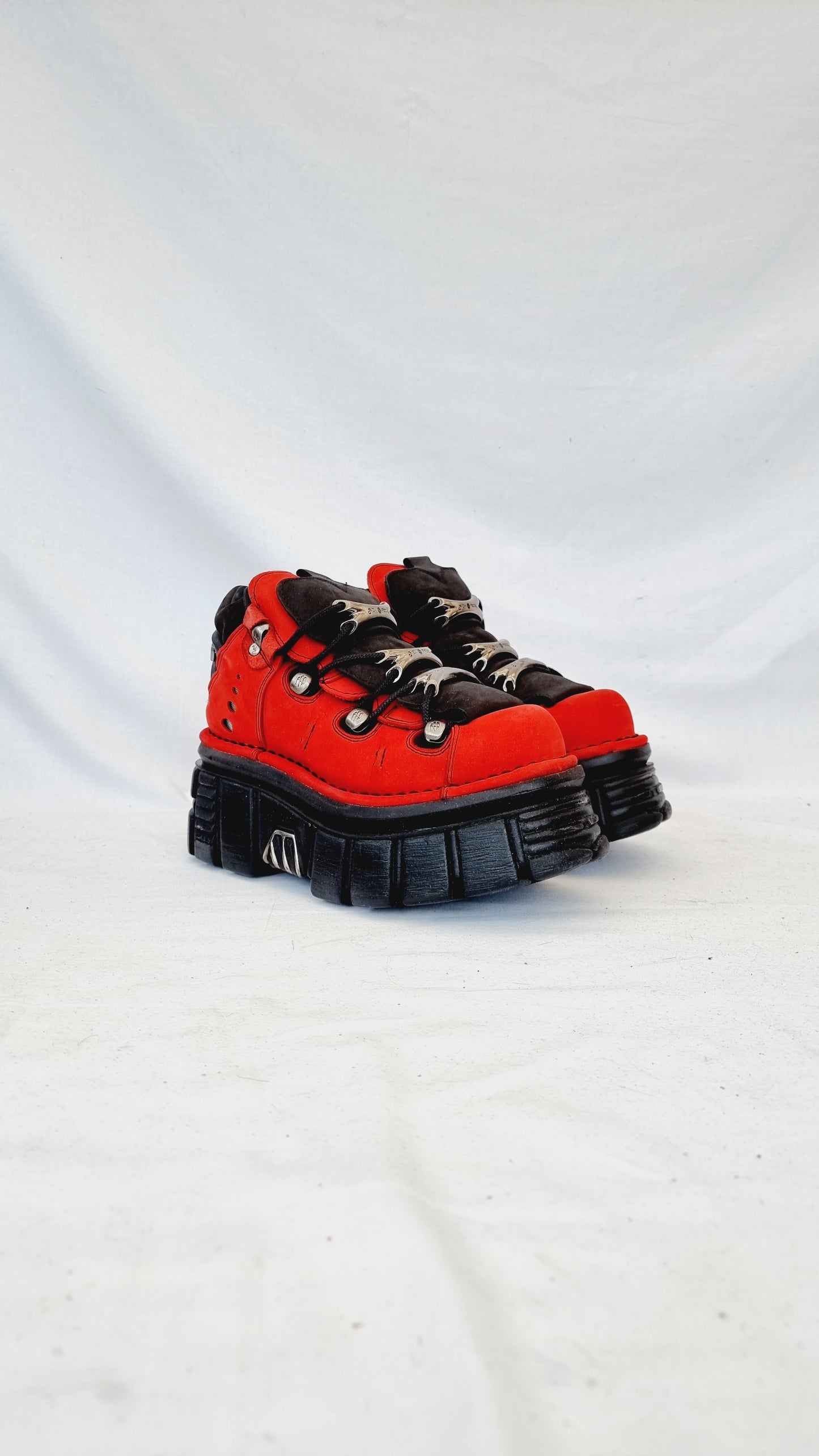 EU 37 / UK 4 New Rock Boots