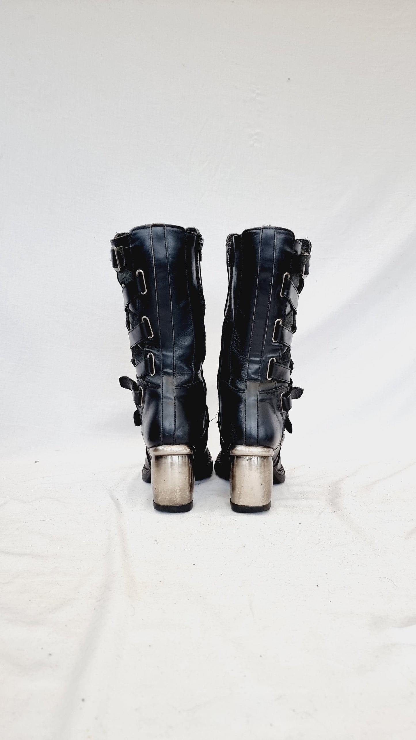 EU 38 / UK 5 New Rock Boots