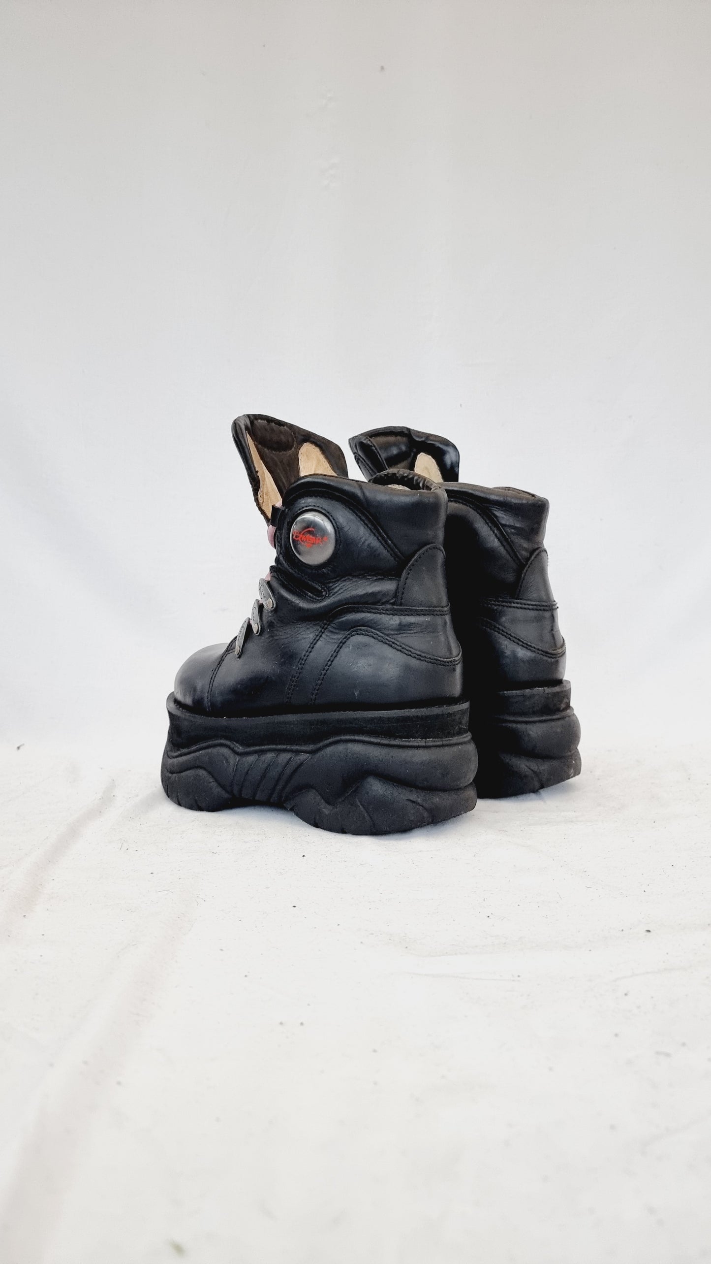 EU 39 / UK 6 Swear Alternative Platforms