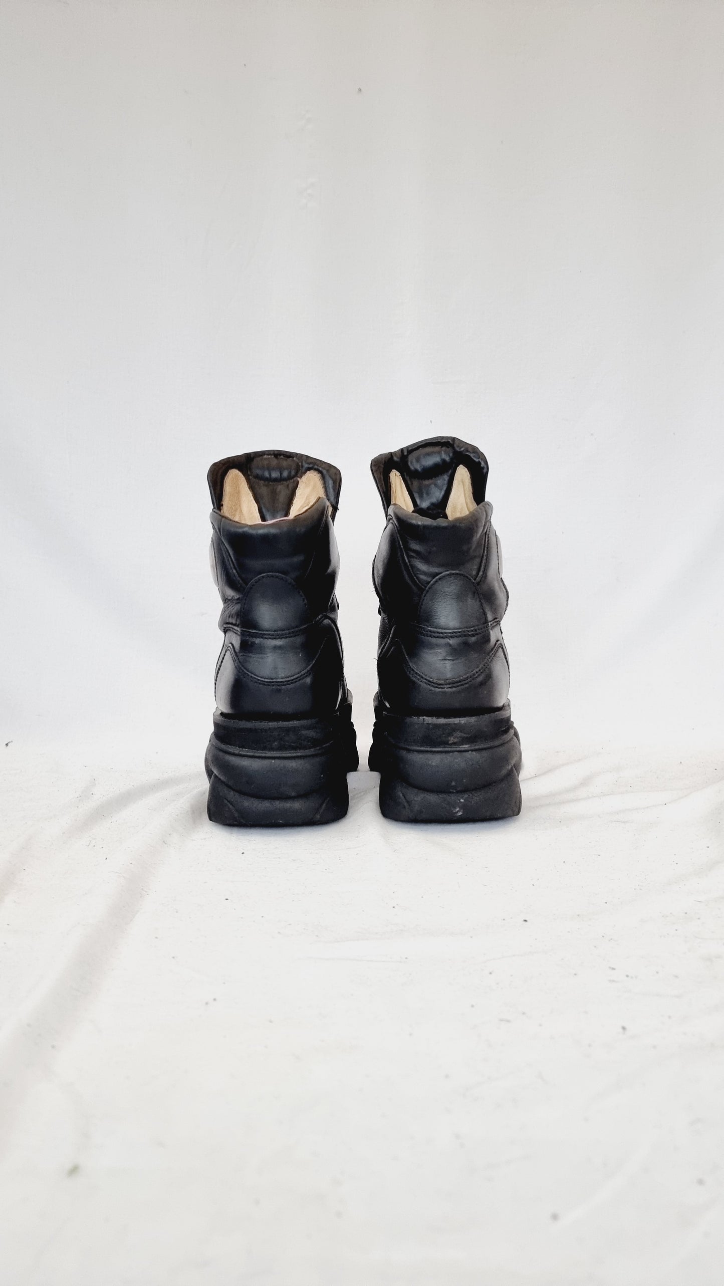 EU 39 / UK 6 Swear Alternative Platforms