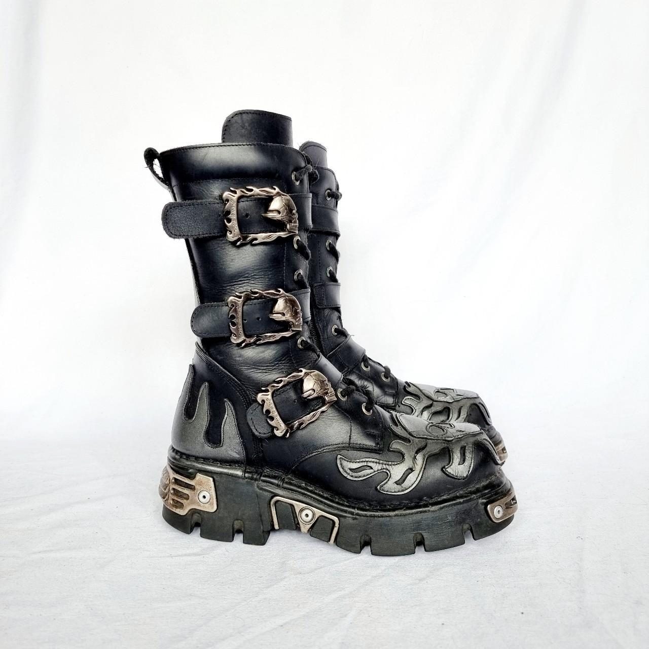 EU 41 / UK 7.5 New Rock Boots