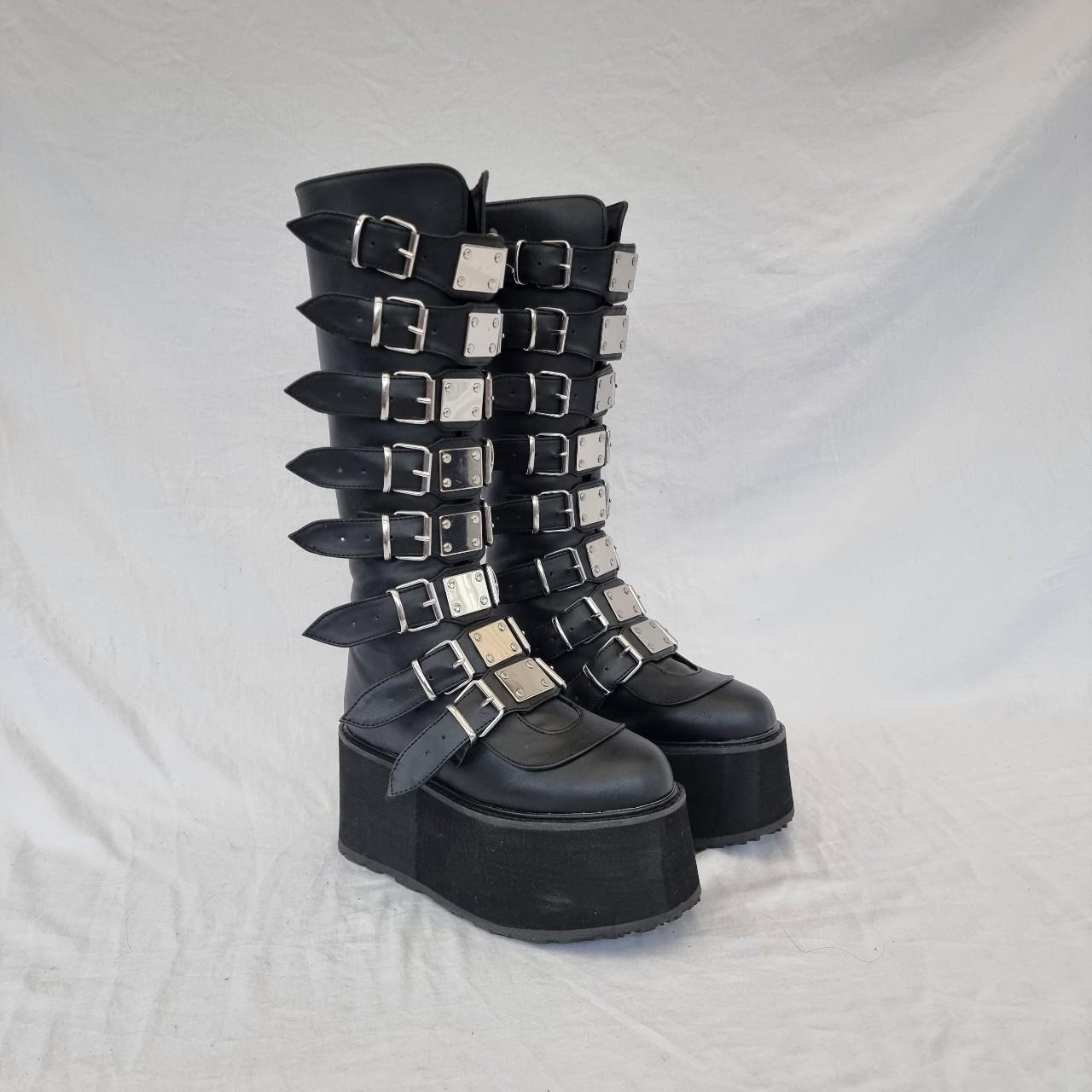 EU 39 / UK 6 Demonia Shoes