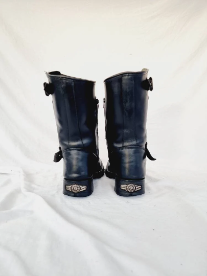 EU 42 / UK 8 New Rock Boots