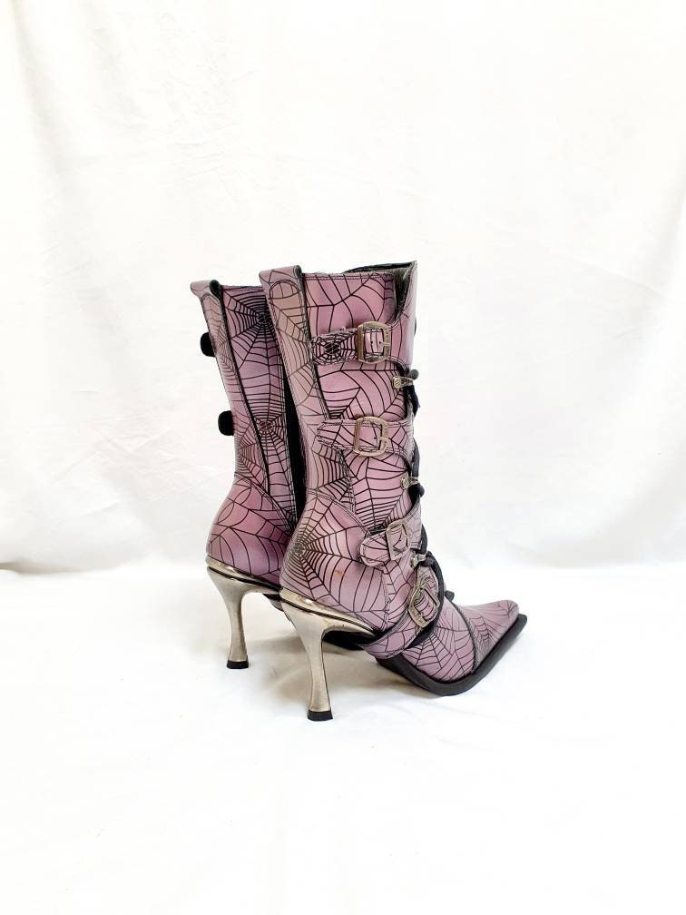 EU 40 / UK 7 New Rock Boots