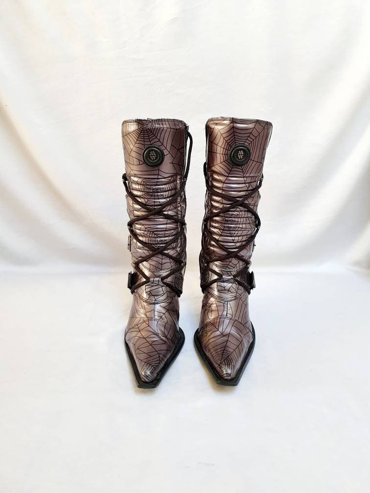 EU 40 / UK 7 New Rock Boots