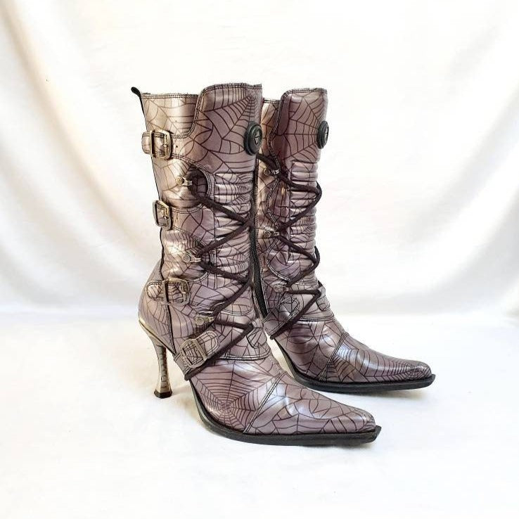 EU 40 / UK 7 New Rock Boots