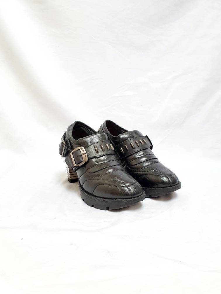 EU 36 / UK 3 New Rock Boots