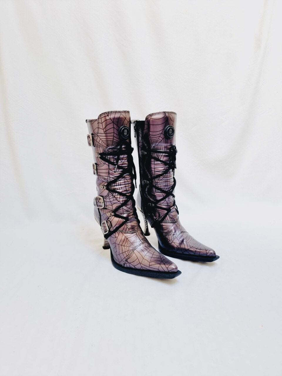 EU 37 / UK 4 New Rock Boots