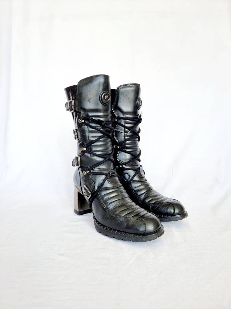 EU 39 / UK 6 New Rock Boots