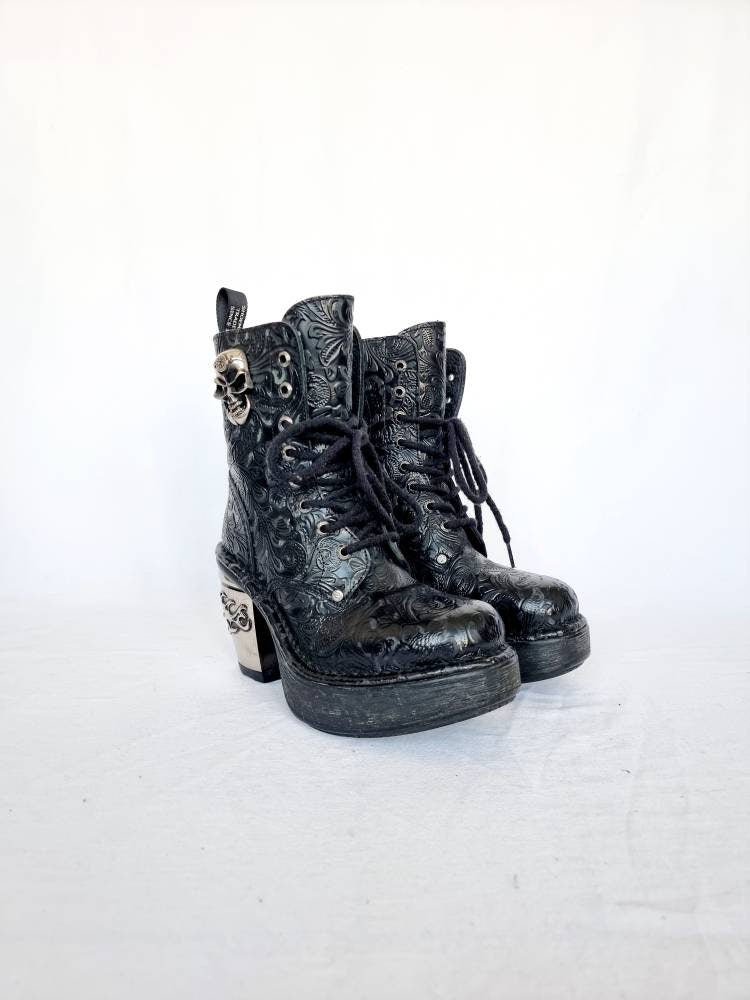 EU 38 / UK 5 New Rock Boots
