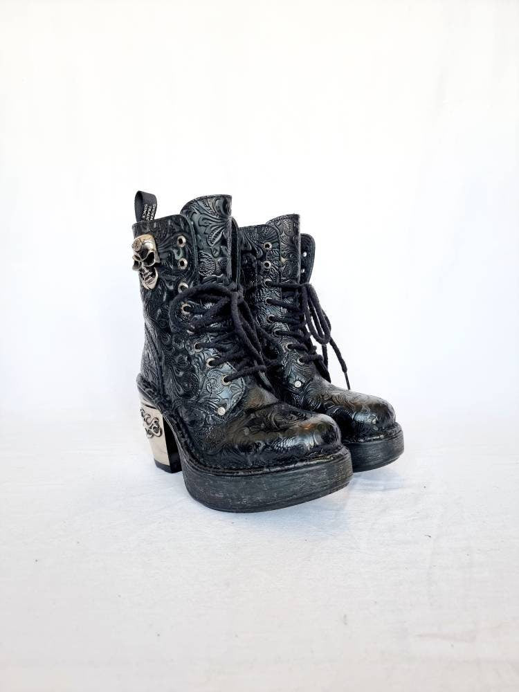 EU 38 / UK 5 New Rock Boots