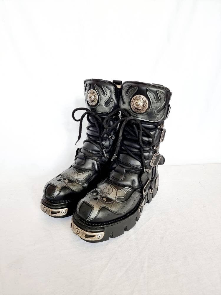 EU 41 / UK 7.5 New Rock Boots