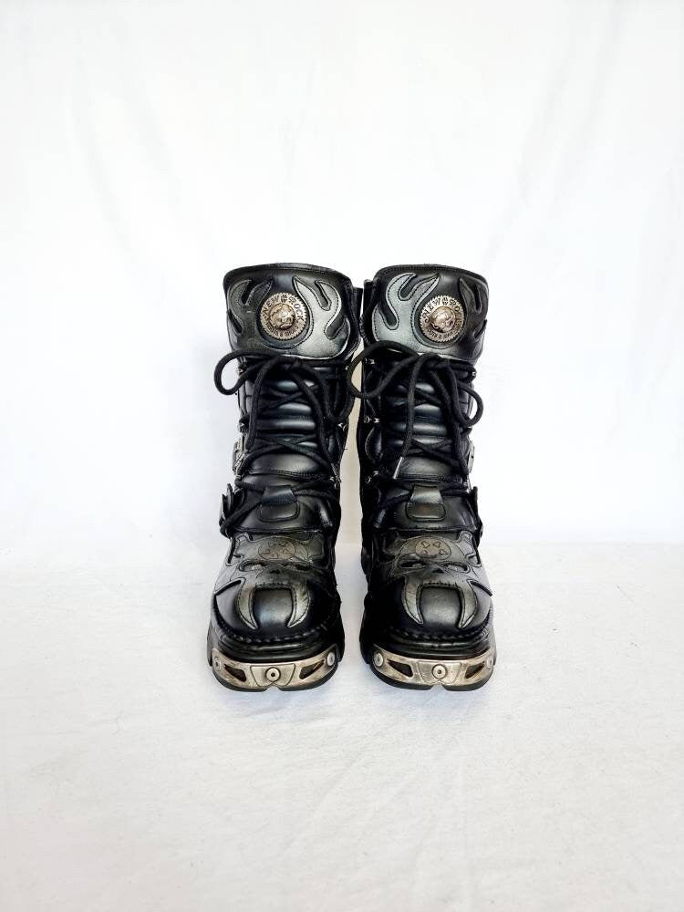 EU 41 / UK 7.5 New Rock Boots