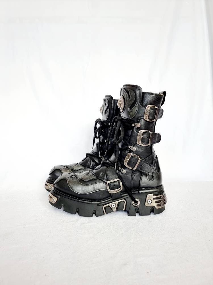 EU 41 / UK 7.5 New Rock Boots