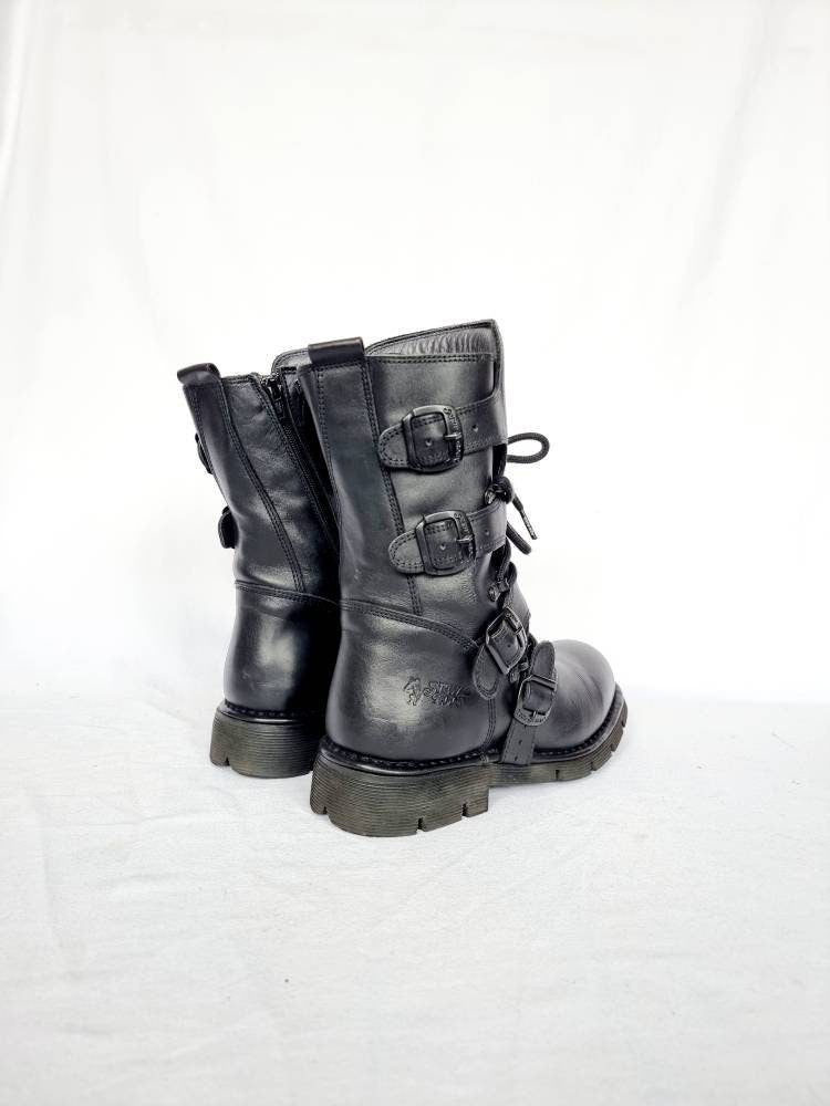 EU 42 / UK 8 New Rock Boots
