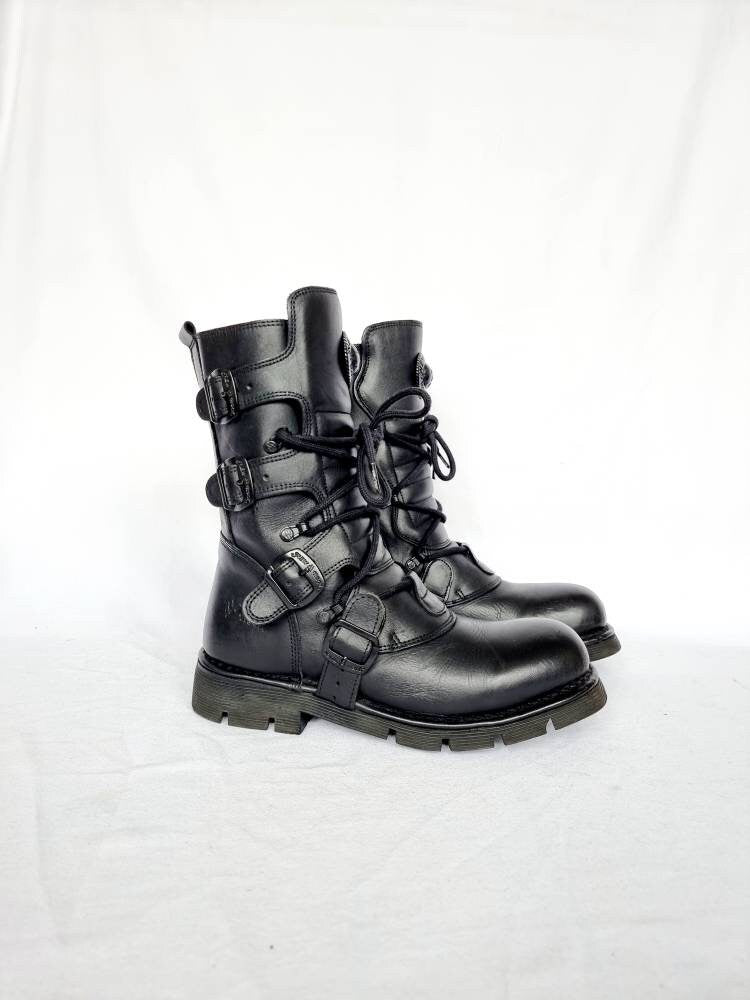 EU 42 / UK 8 New Rock Boots
