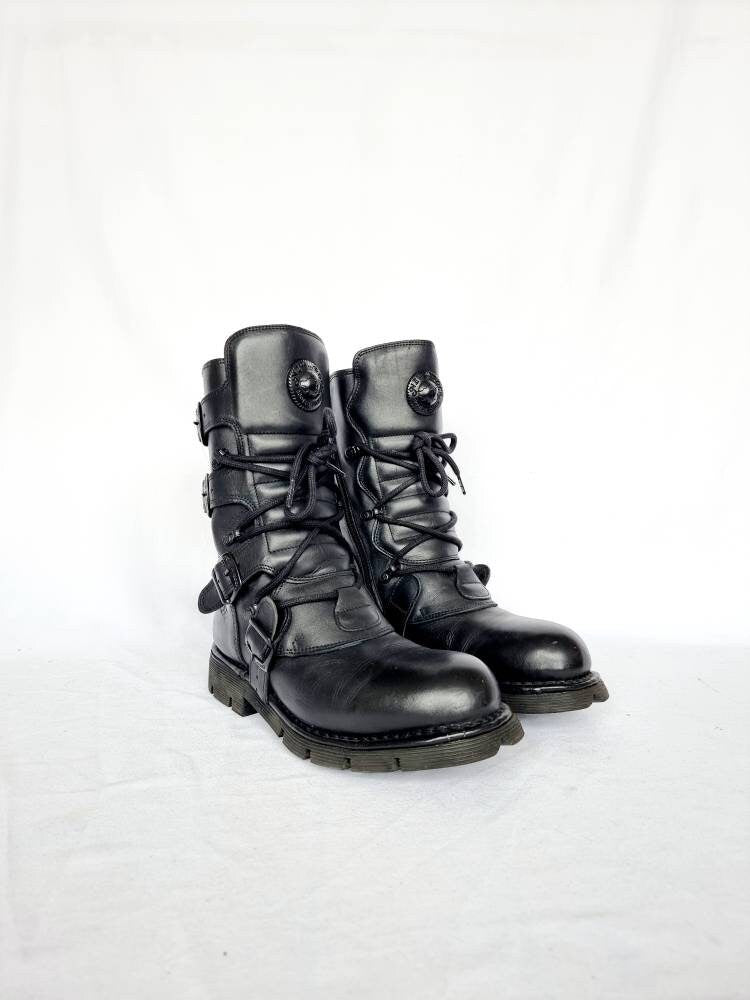 EU 42 / UK 8 New Rock Boots