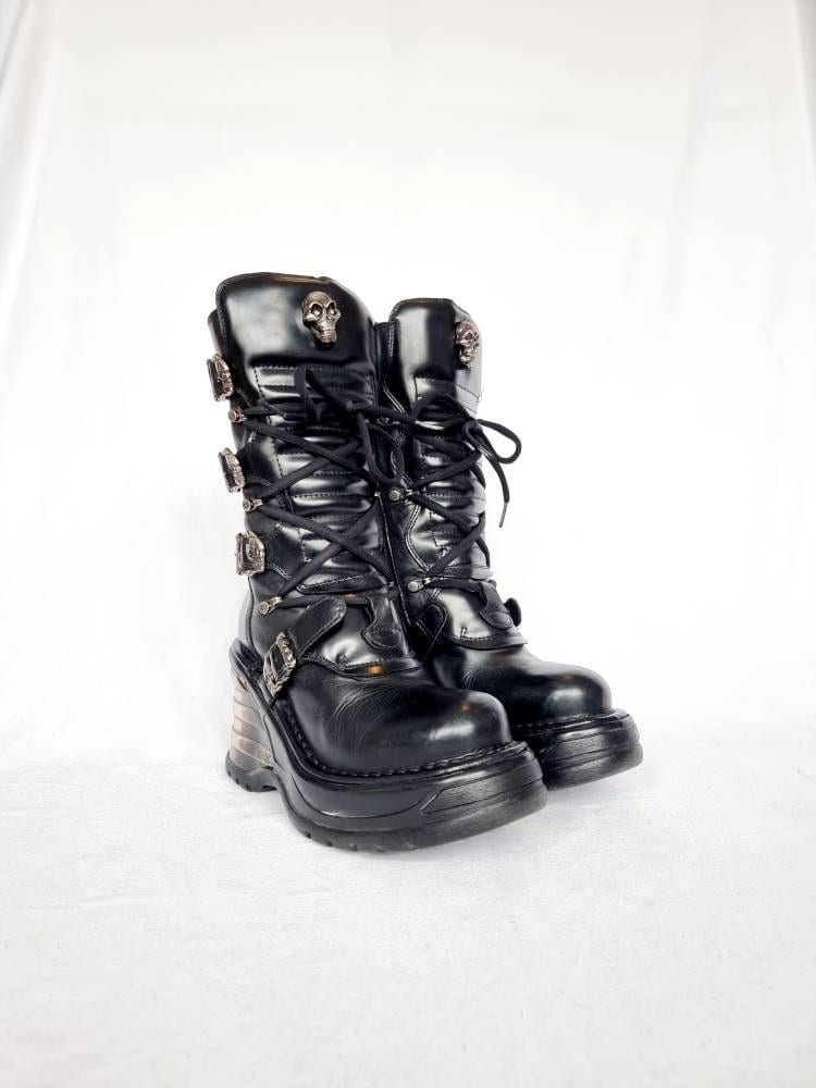 EU 38 / UK 5 New Rock Boots