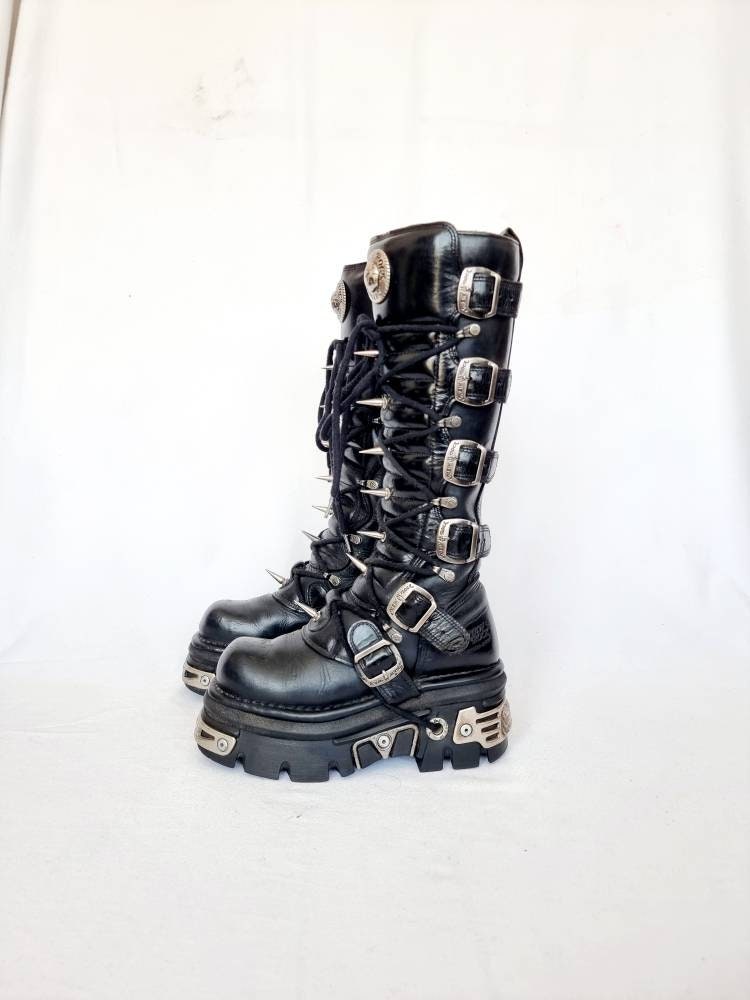 EU 36 / UK 3 New Rock Boots