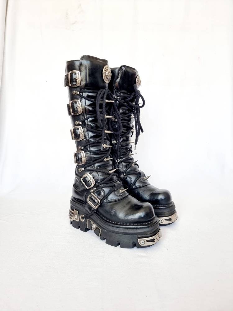 EU 36 / UK 3 New Rock Boots