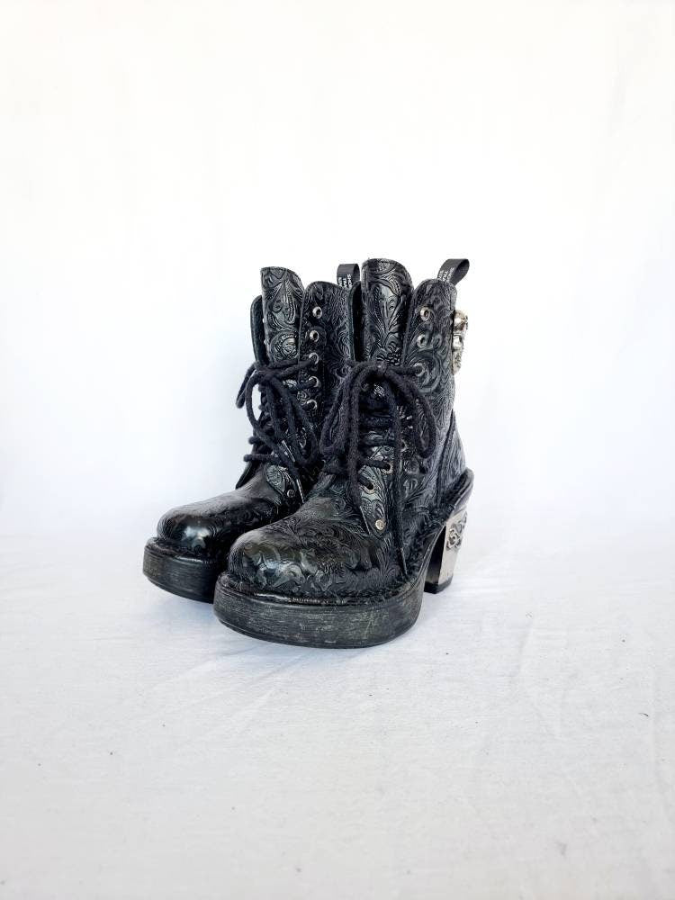 EU 38 / UK 5 New Rock Boots