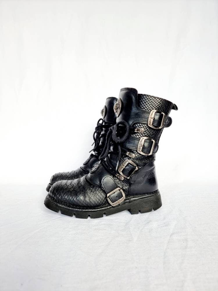 EU 37 / UK 4 New Rock Boots