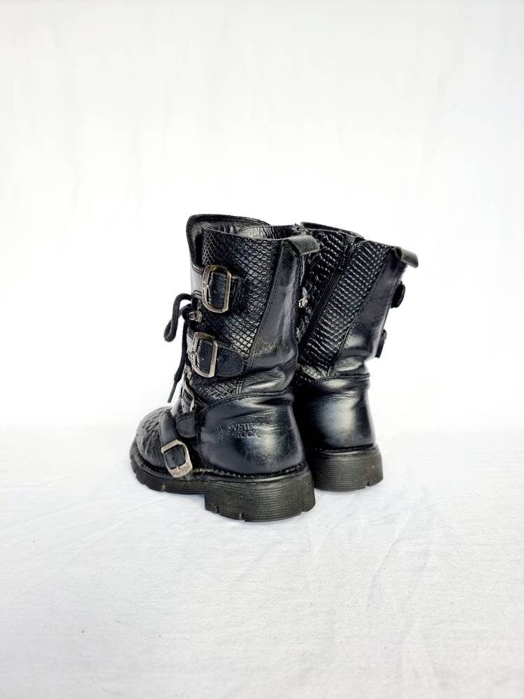 EU 37 / UK 4 New Rock Boots