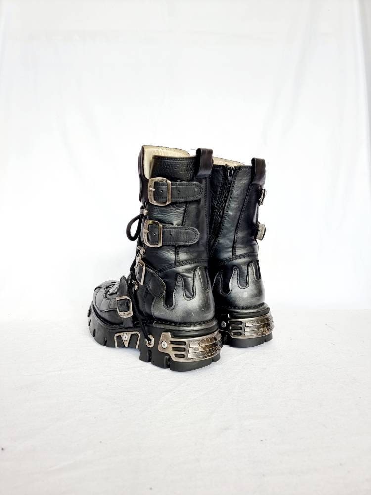 EU 41 / UK 7.5 New Rock Boots