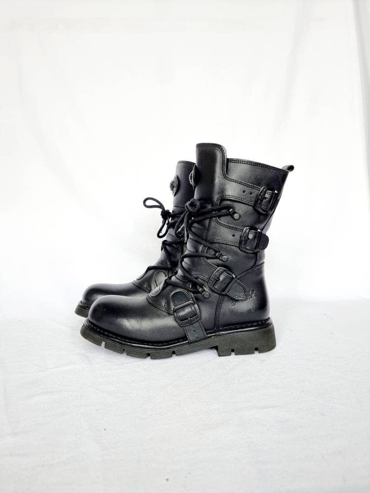 EU 42 / UK 8 New Rock Boots