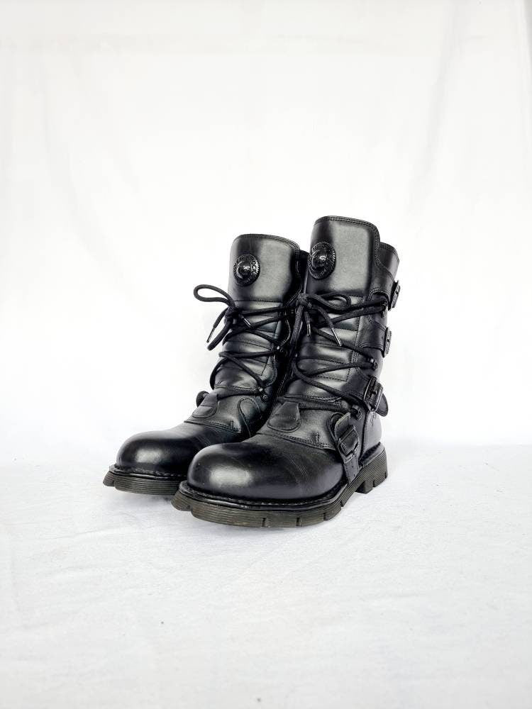 EU 42 / UK 8 New Rock Boots