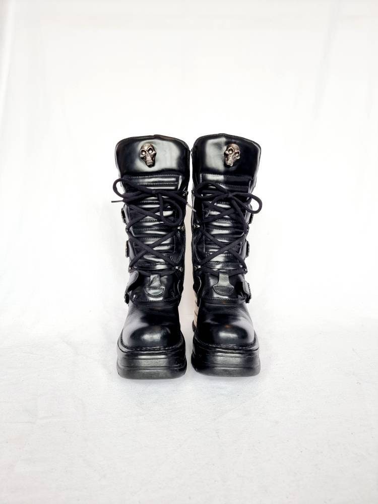EU 38 / UK 5 New Rock Boots