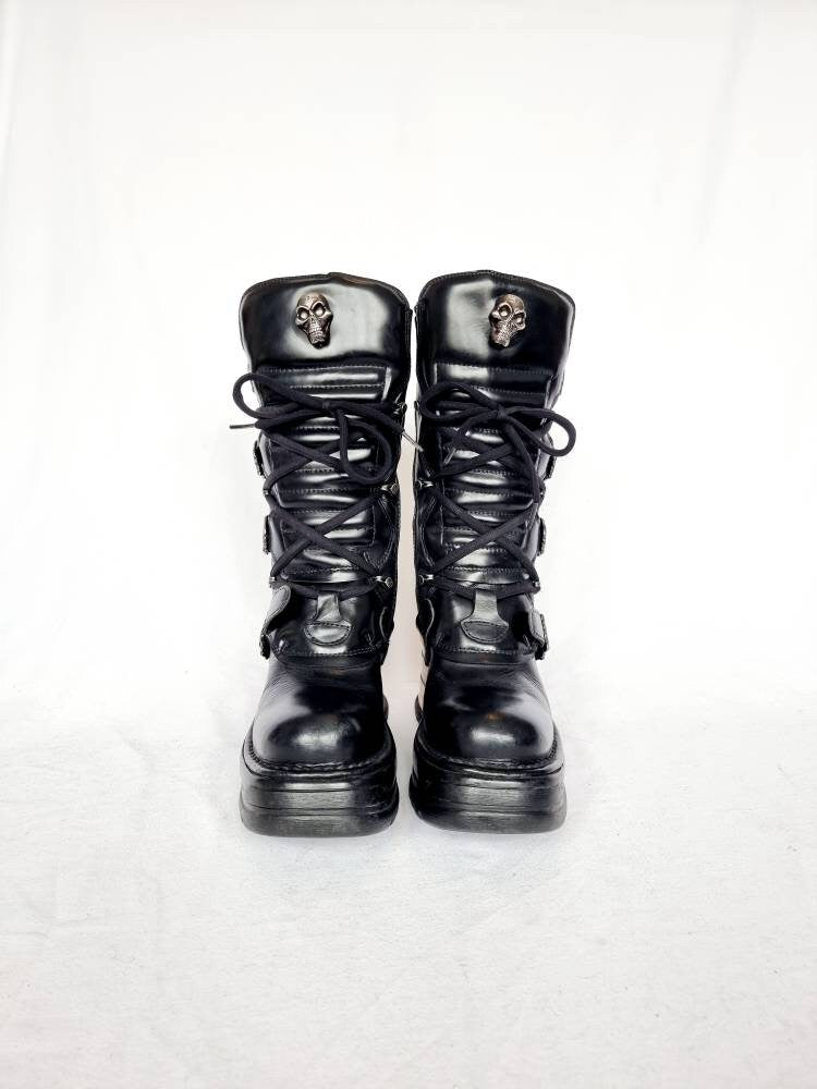 EU 38 / UK 5 New Rock Boots