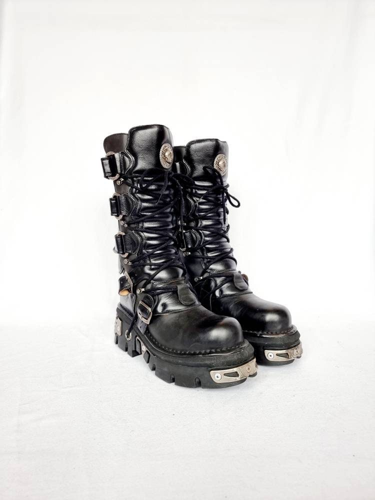 EU 42 / UK 8 New Rock Boots