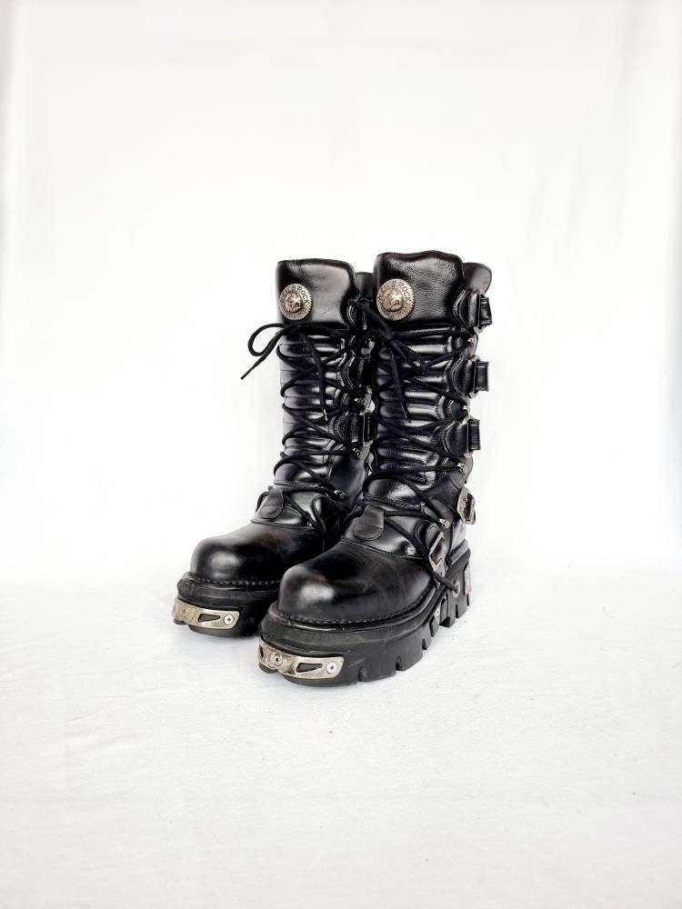 EU 42 / UK 8 New Rock Boots