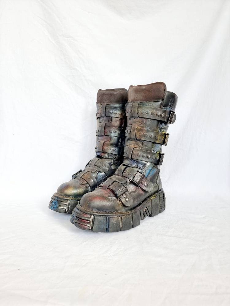 EU 43 / UK 9 New Rock Boots