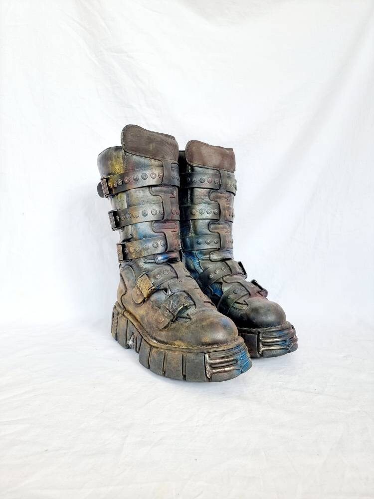 EU 43 / UK 9 New Rock Boots