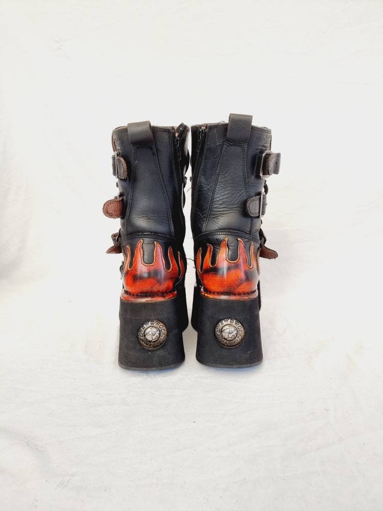 EU 39 / UK 6 New Rock Boots
