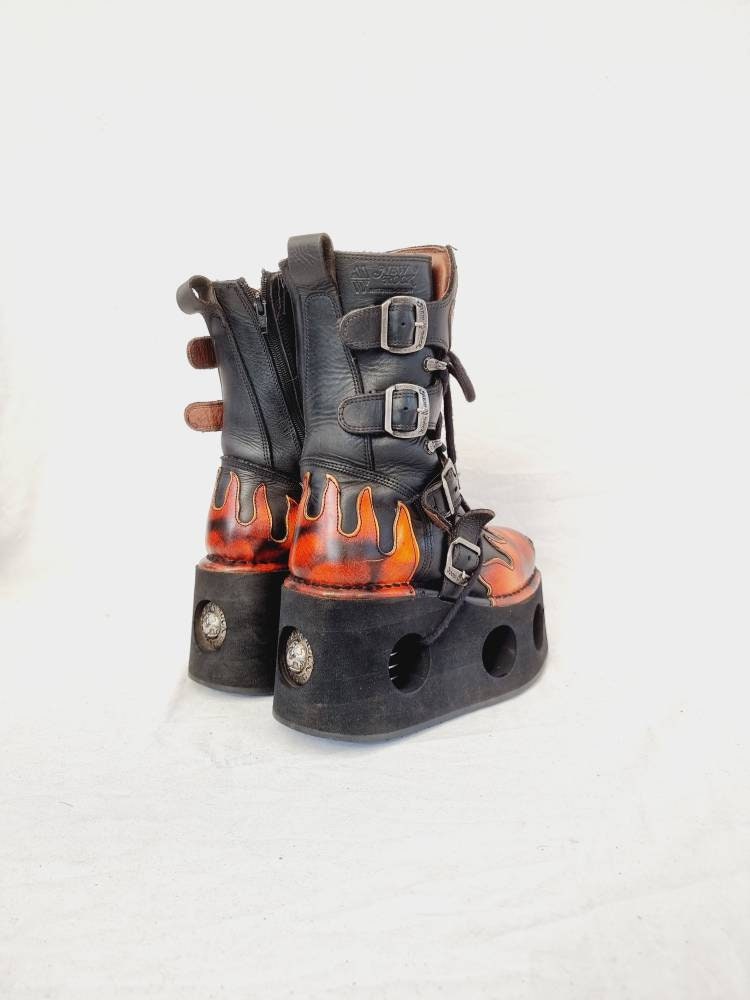 EU 39 / UK 6 New Rock Boots