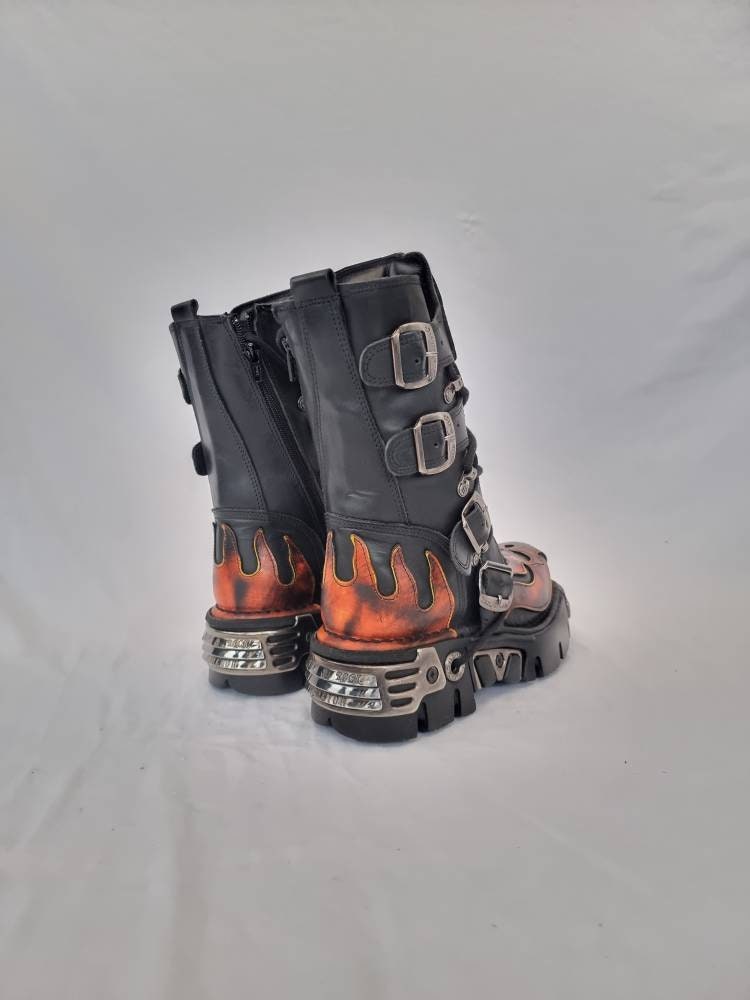 EU 36 / UK 3 New Rock Boots