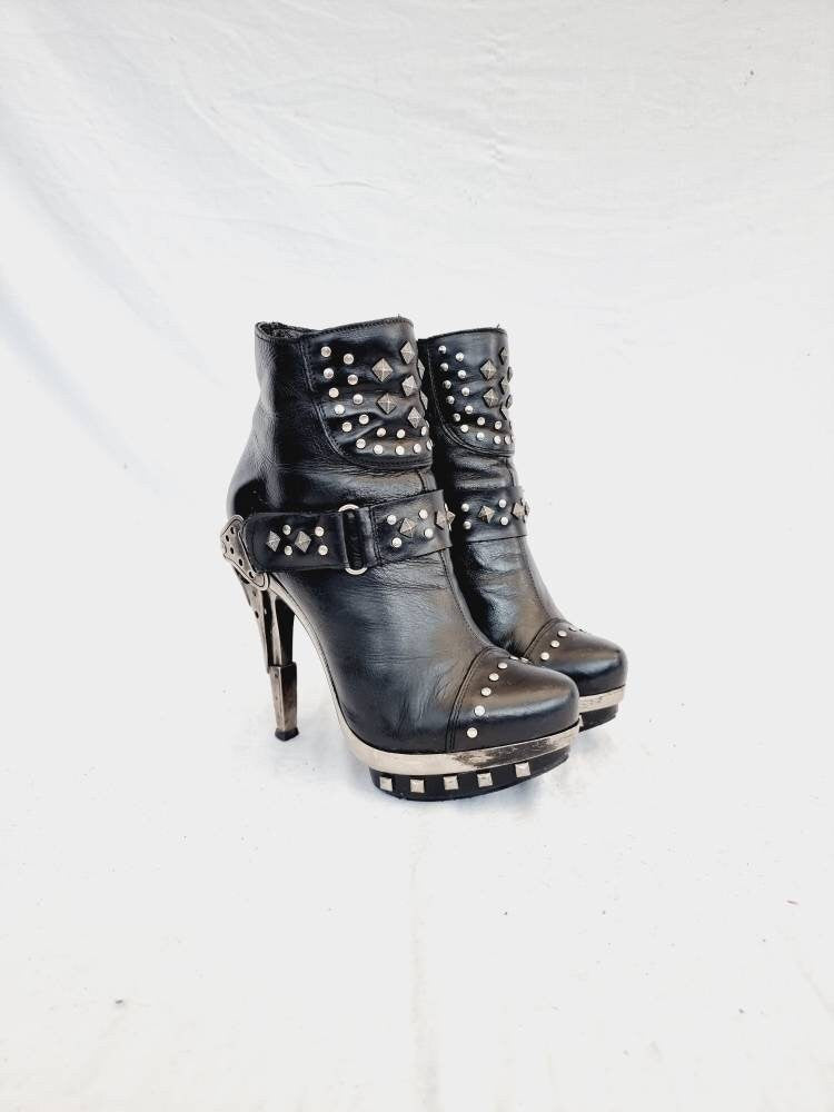 EU 37 / UK 4 New Rock Boots