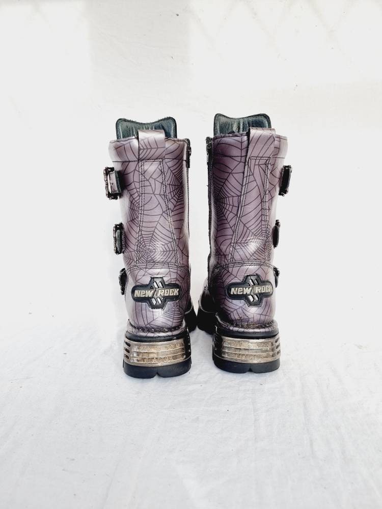 EU 40 / UK 7 New Rock Boots