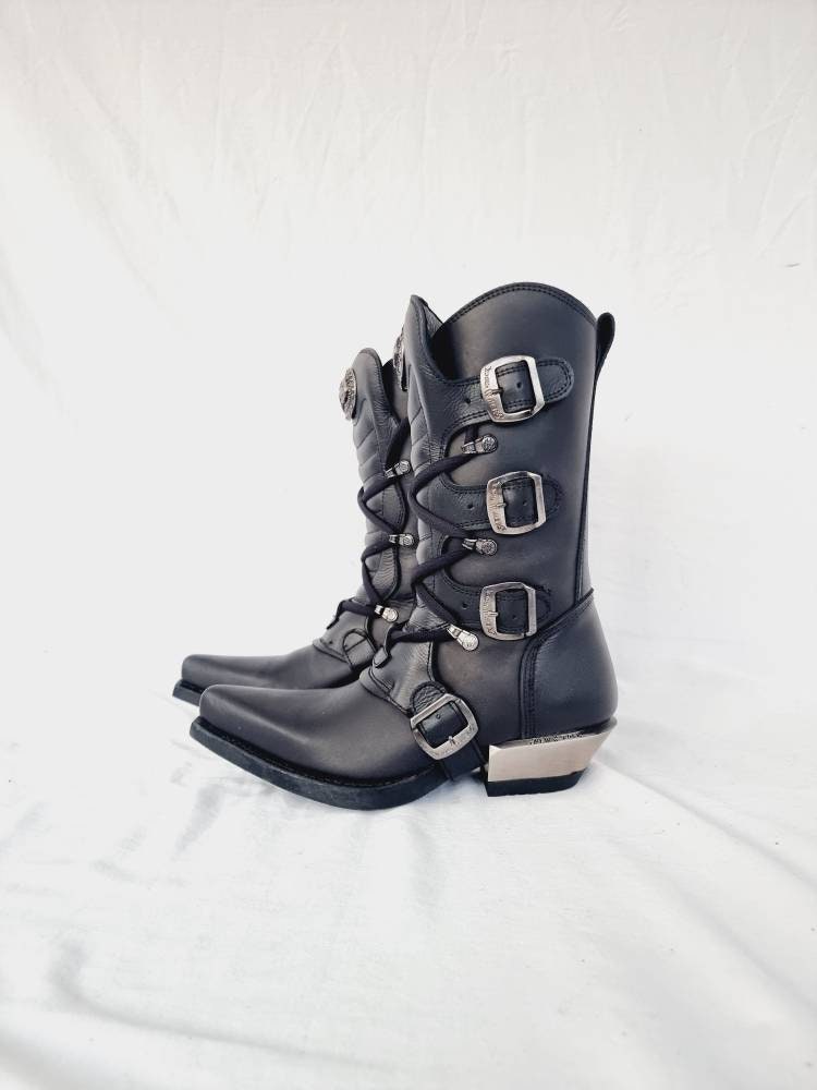 EU 36 / UK 3 New Rock Boots