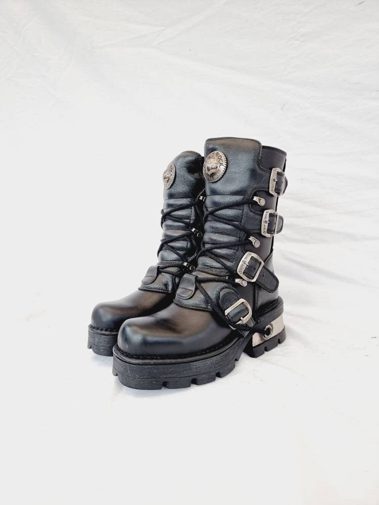 EU 36 / UK 3 New Rock Boots