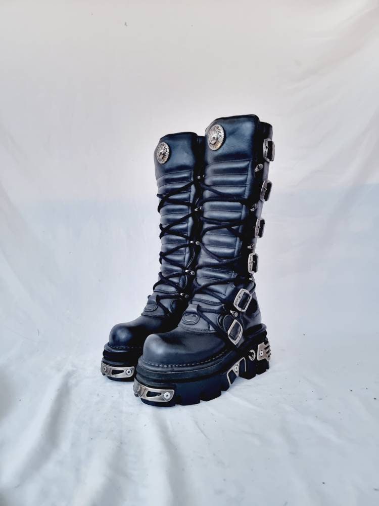 EU 36 / UK 3 New Rock Boots