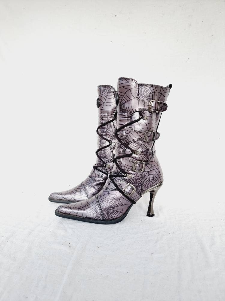 EU 40 / UK 7 New Rock Boots