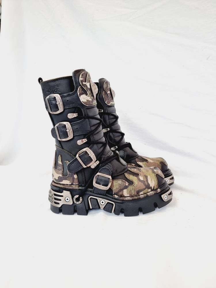 EU 36 / UK 3 New Rock Boots