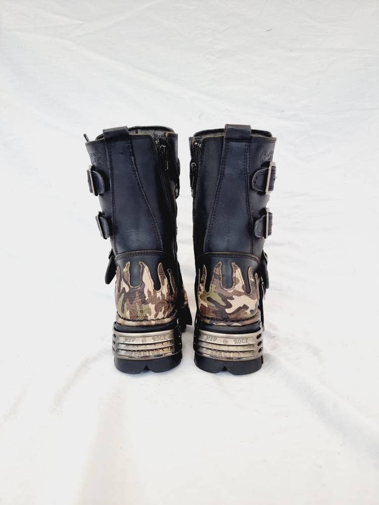 EU 36 / UK 3 New Rock Boots