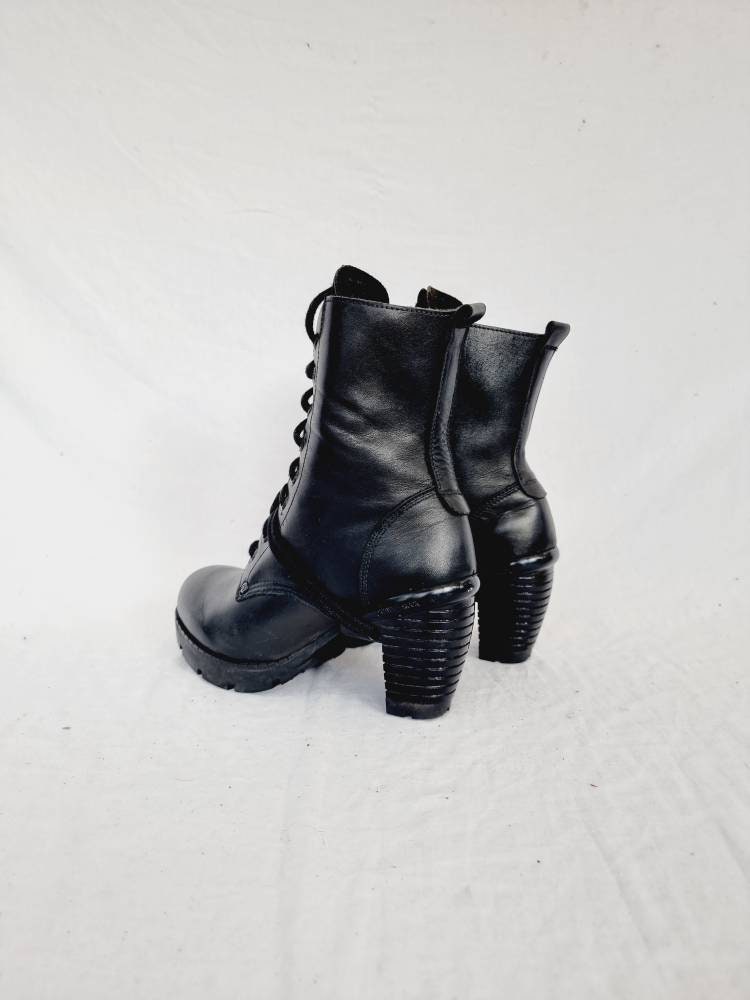 EU 40 / UK 7 New Rock Boots
