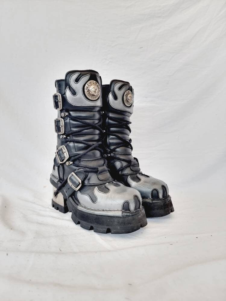 EU 38 / UK 5 New Rock Boots